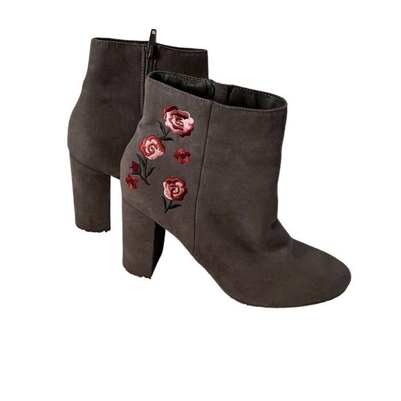 Report Booties - Picture 1 of 7